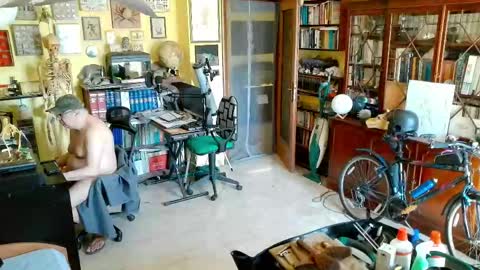 Snapshot of nakednudist72 chatting on 05/23/26, 08:07 Naked Naturist online show from 05/23/26, 08:07