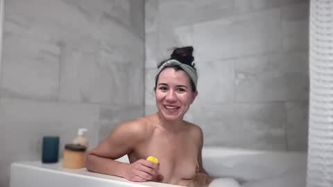 nakedpaint245477 online show from 12/23/24, 06:16