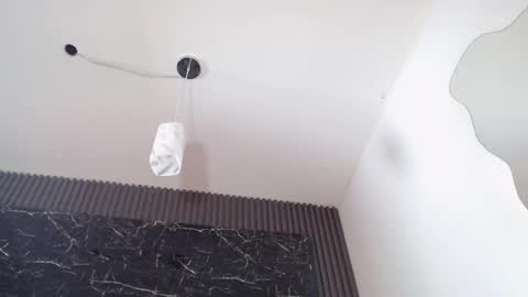 Snapshot of nalaroy chatting on 01/06/25, 07:45 NALAROY online show from 01/06/25, 07:45