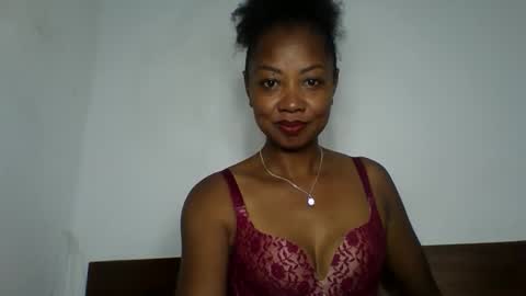 Snapshot of nalinah86 chatting on 02/24/26, 03:48 nalinah86 online show from 02/24/26, 03:48