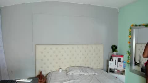 nami_sam online show from 09/27/25, 01:38