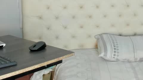 nami_sam online show from 12/04/25, 01:20