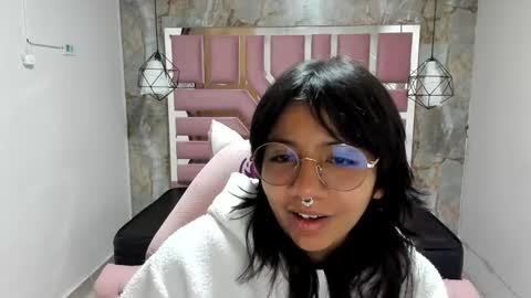 nami_usagi online show from 12/12/24, 11:07