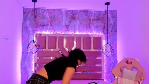 nami_usagi online show from 12/21/24, 06:12