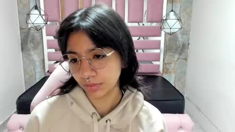 nami_usagi online show from 01/06/25, 11:18