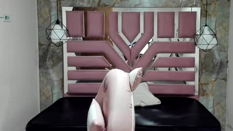 nami_usagi online show from 01/11/25, 11:23