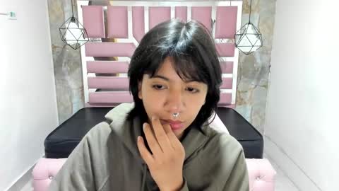 nami_usagi online show from 01/14/25, 11:10