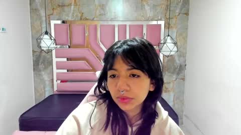 nami_usagi online show from 01/15/25, 11:10