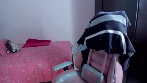 Nami online show from 02/14/25, 08:15