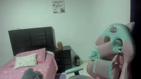 Nami online show from 11/10/25, 11:04