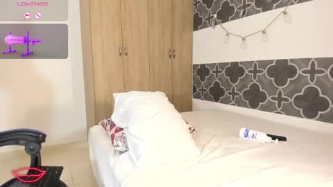 namimayers2 online show from 10/11/25, 01:16