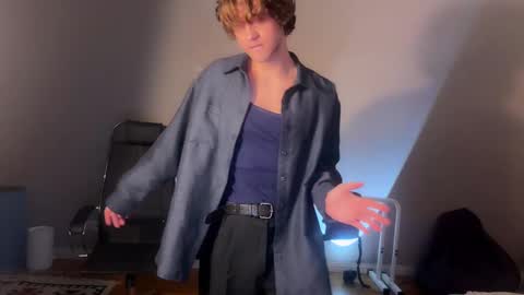 Snapshot of namiraaxel chatting on 12/03/24, 09:01 Georges online show from 12/03/24, 09:01