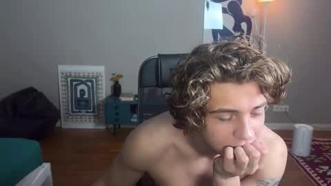 Snapshot of namiraaxel chatting on 01/18/25, 08:30 Georges online show from 01/18/25, 08:30