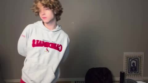 Snapshot of namiraaxel chatting on 10/29/25, 07:48 Georges online show from 10/29/25, 07:48