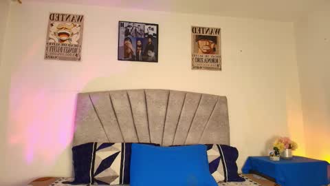 NamiThompson online show from 11/24/25, 12:10