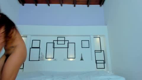 Snapshot of namoismith chatting on 01/27/25, 09:34 Namoi Smith online show from 01/27/25, 09:34