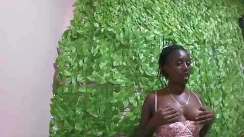 Snapshot of nana2095 chatting on 03/07/25, 10:10 nana2095 online show from 03/07/25, 10:10