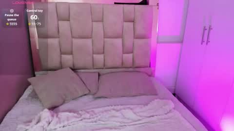 Nana online show from 02/22/26, 03:18