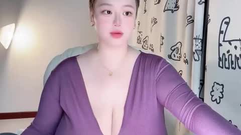 Snapshot of nanabigbobo chatting on 10/12/25, 04:50 nanabigbobo online show from 10/12/25, 04:50