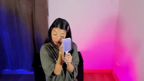 Snapshot of nanakodollx chatting on 11/10/25, 02:43 Nana Natalia online show from 11/10/25, 02:43