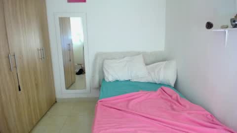 samantha online show from 09/08/25, 07:24