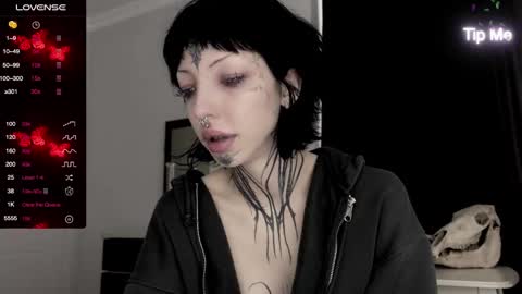 Nana online show from 12/30/24, 11:48