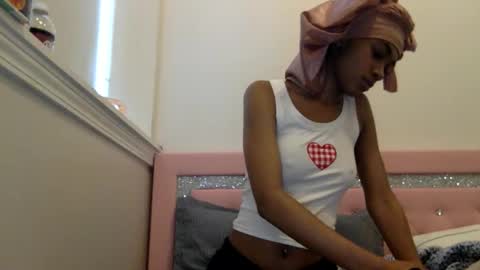 Snapshot of nanaonn chatting on 02/22/26, 07:45 nanaonn online show from 02/22/26, 07:45