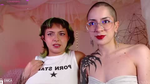 Snapshot of nanaxnana chatting on 12/24/24, 01:17 Alma Maria online show from 12/24/24, 01:17