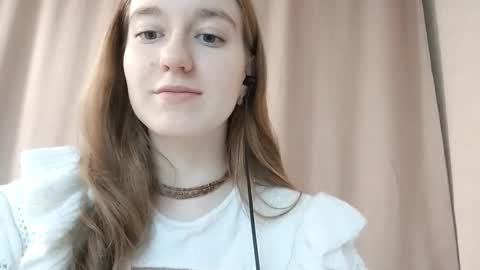 Snapshot of nanceyweaving chatting on 11/18/25, 11:25 Eva online show from 11/18/25, 11:25