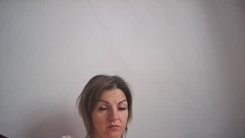 Nancy online show from 10/17/25, 06:38