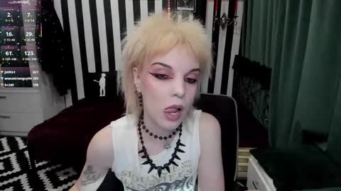 Nancy online show from 10/22/25, 11:37