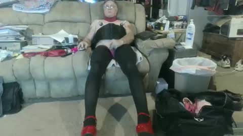 Snapshot of nancyboy_1 chatting on 10/30/25, 12:12 nancyboy_1 online show from 10/30/25, 12:12