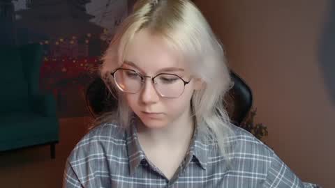 Snapshot of nancymartinez chatting on 01/09/25, 01:02 nancymartinez online show from 01/09/25, 01:02