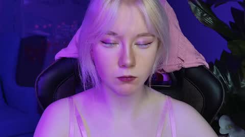 Snapshot of nancymartinez chatting on 01/19/25, 05:05 nancymartinez online show from 01/19/25, 05:05