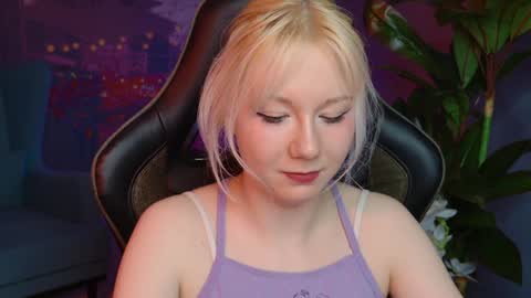 Snapshot of nancymartinez chatting on 01/23/25, 02:17 nancymartinez online show from 01/23/25, 02:17