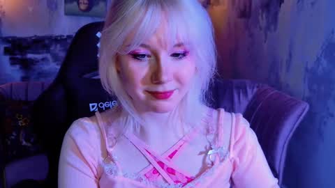 Snapshot of nancymartinez chatting on 02/13/25, 04:28 nancymartinez online show from 02/13/25, 04:28