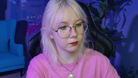 Snapshot of nancymartinez chatting on 02/18/25, 08:38 nancymartinez online show from 02/18/25, 08:38