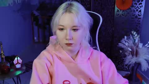 Snapshot of nancymartinez chatting on 02/25/25, 01:06 nancymartinez online show from 02/25/25, 01:06