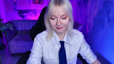 Snapshot of nancymartinez chatting on 02/28/25, 01:14 nancymartinez online show from 02/28/25, 01:14