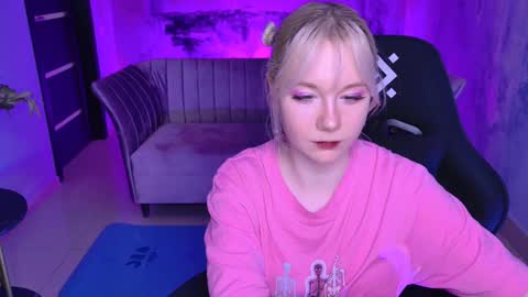 Snapshot of nancymartinez chatting on 03/01/25, 04:11 nancymartinez online show from 03/01/25, 04:11