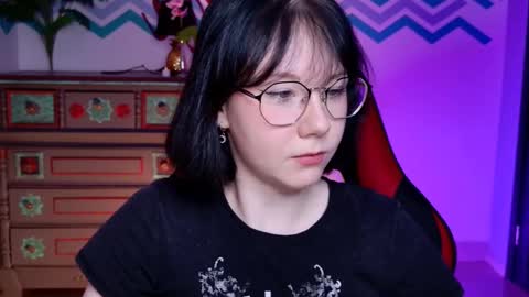 Snapshot of nancymartinez chatting on 10/18/25, 09:10 nancymartinez online show from 10/18/25, 09:10