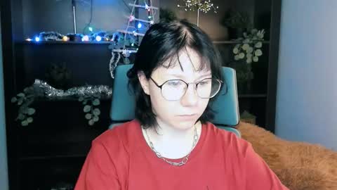 Snapshot of nancymartinez chatting on 12/18/25, 05:13 nancymartinez online show from 12/18/25, 05:13