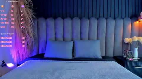 Snapshot of nanda_vixen_ chatting on 05/15/26, 11:23 Nanda online show from 05/15/26, 11:23