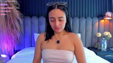 Snapshot of nanda_vixen_ chatting on 05/23/26, 07:07 Nanda online show from 05/23/26, 07:07