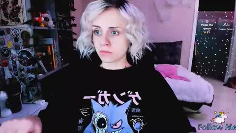 Monday-Friday 12-4 AM and 6-9 AM New York time online show from 10/30/25, 08:53