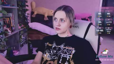 Snapshot of nanitamoore chatting on 03/08/26, 07:06 Monday-Friday 12-4 AM and 6-9 AM New York time online show from 03/08/26, 07:06