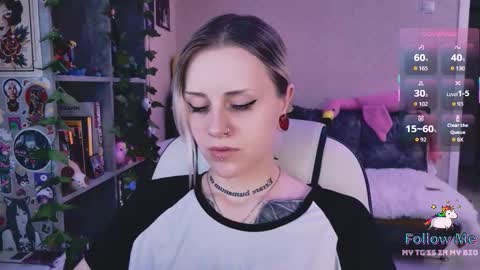 Snapshot of nanitamoore chatting on 03/20/26, 08:25 Monday-Friday 12-4 AM and 6-9 AM New York time online show from 03/20/26, 08:25