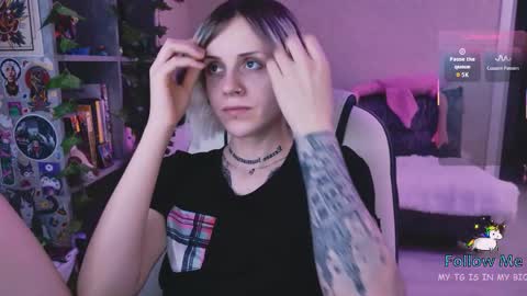 Snapshot of nanitamoore chatting on 04/06/26, 08:32 Monday-Friday 12-4 AM and 6-9 AM New York time online show from 04/06/26, 08:32