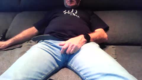 nano22968832 online show from 11/27/25, 07:32