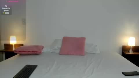 nany_model25 online show from 03/11/25, 03:12